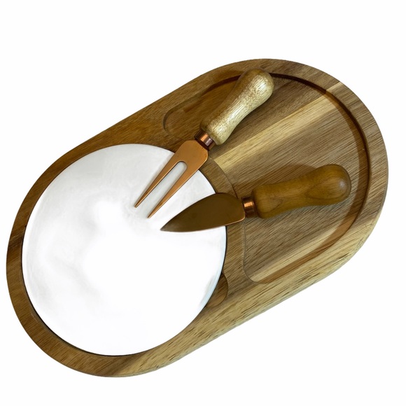 Small Cheese Board with Copper Plate Utensils - Picture 1 of 4